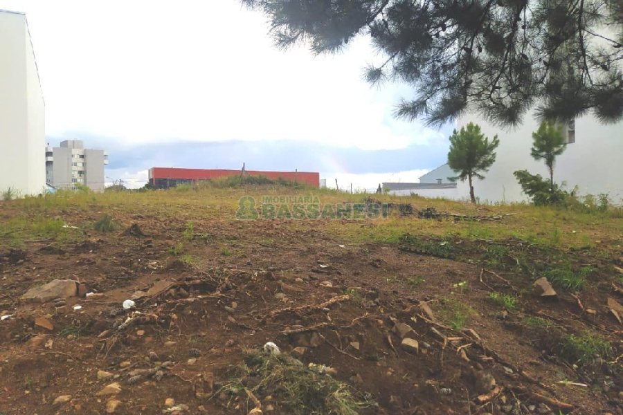 Terreno com 720m², no bairro Charqueadas em Caxias do Sul para Alugar