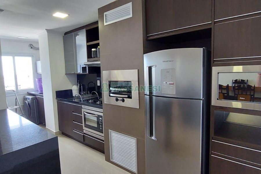 Apto Mobiliado com 71m², 2 dormitórios, 2 vagas, no bairro Madureira em Caxias do Sul para Alugar