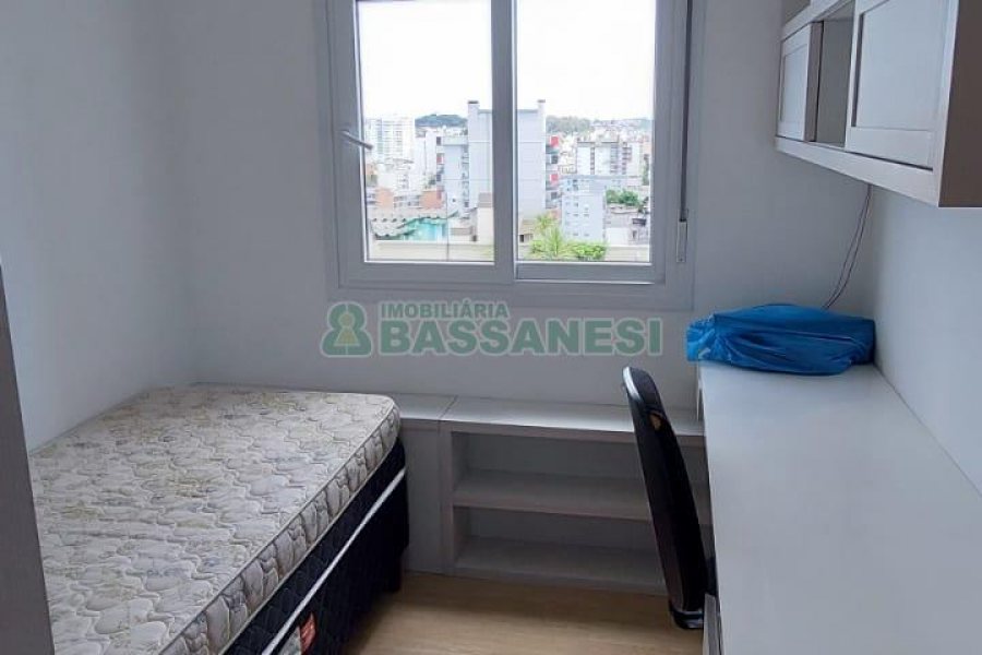 Apto Mobiliado com 71m², 2 dormitórios, 2 vagas, no bairro Madureira em Caxias do Sul para Alugar