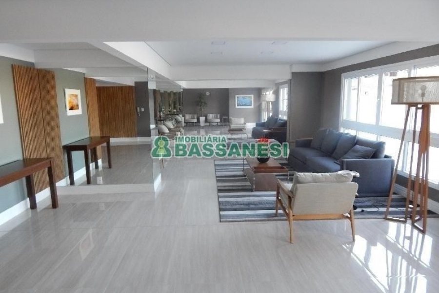 Apto Mobiliado com 71m², 2 dormitórios, 2 vagas, no bairro Madureira em Caxias do Sul para Alugar