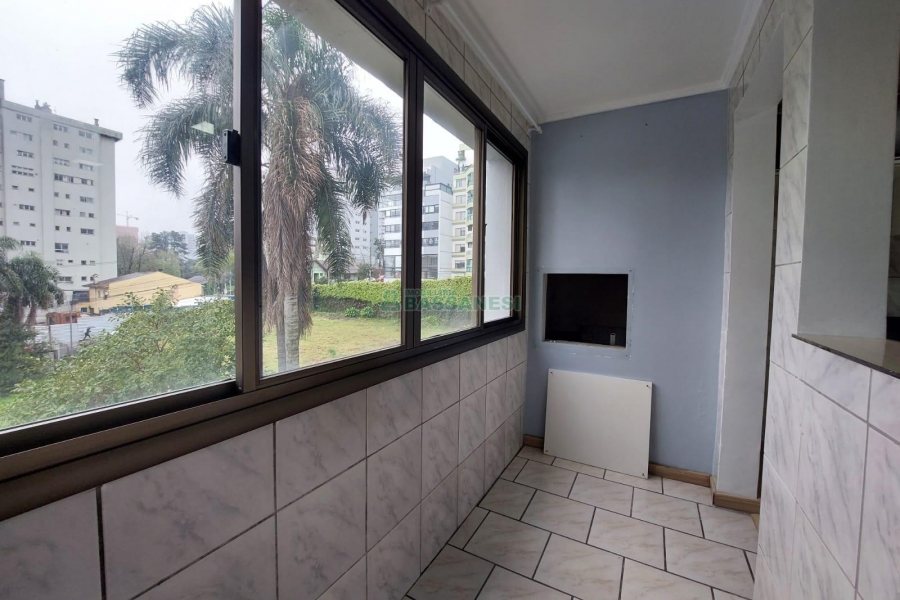 Apartamento com 74m², 2 dormitórios, 1 vaga, no bairro Centro em Caxias do Sul para Alugar