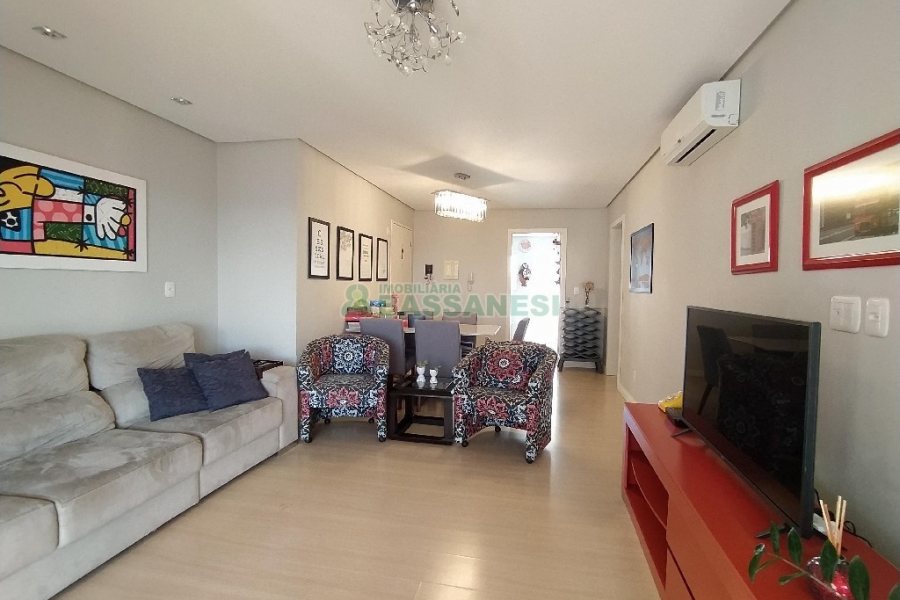 Apartamento com 91m², 2 dormitórios, 2 vagas, no bairro Panazzolo em Caxias do Sul para Alugar