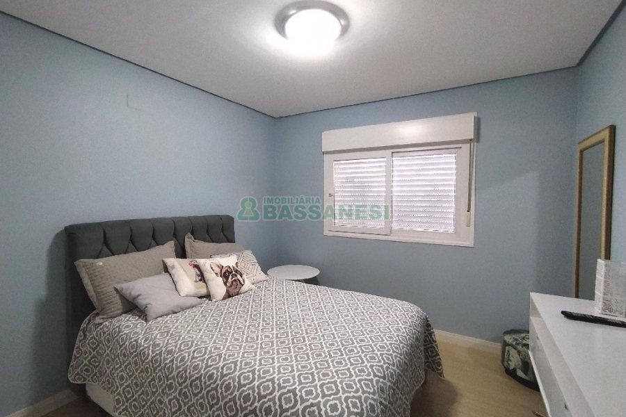 Apartamento com 91m², 2 dormitórios, 2 vagas, no bairro Panazzolo em Caxias do Sul para Alugar