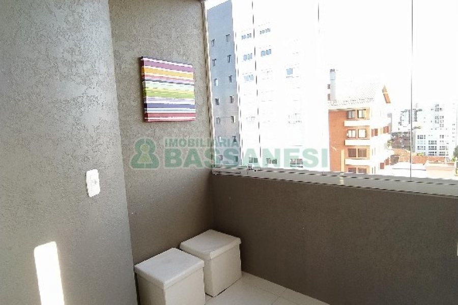 Apartamento com 91m², 2 dormitórios, 2 vagas, no bairro Panazzolo em Caxias do Sul para Alugar