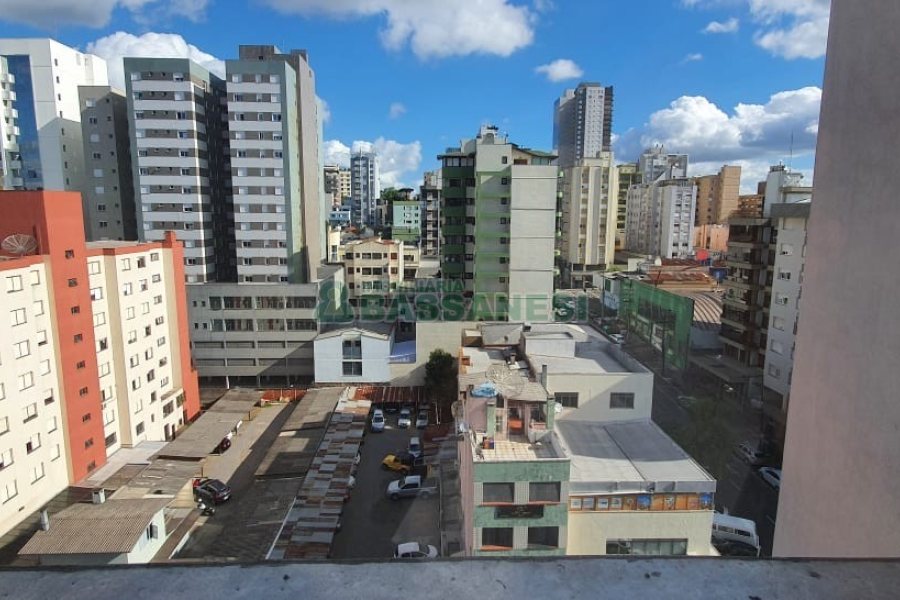 Sala com 53m², 1 vaga, no bairro Centro em Caxias do Sul para Comprar