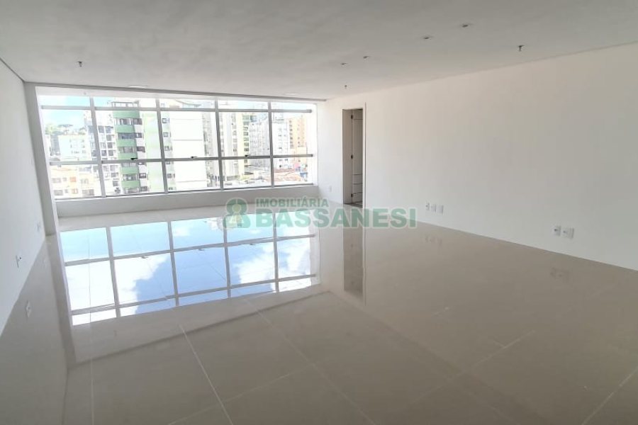 Sala com 53m², 1 vaga, no bairro Centro em Caxias do Sul para Comprar
