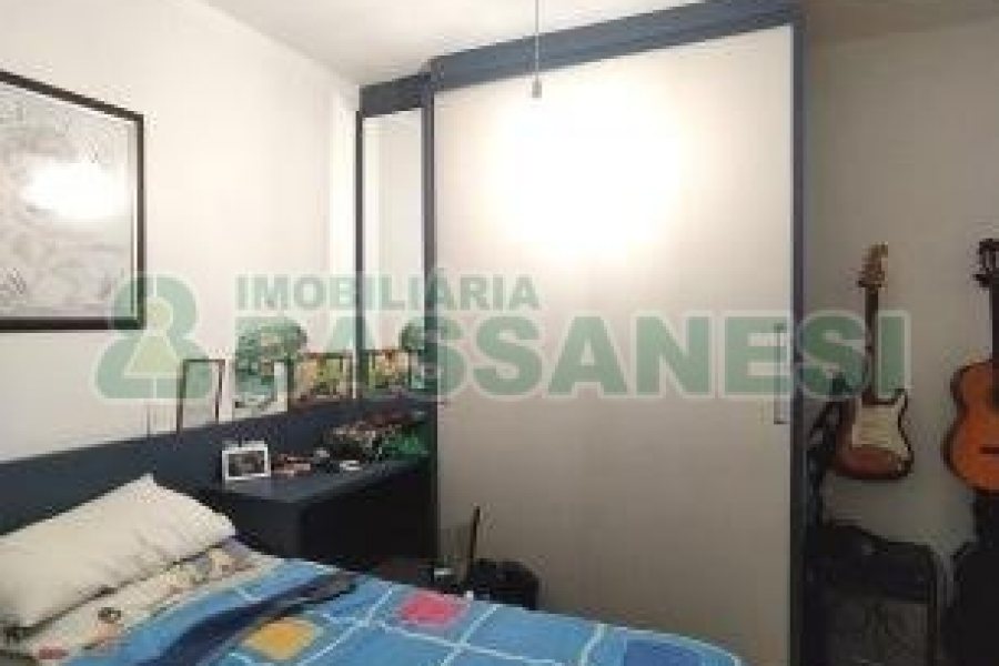 Casa Mobiliada com 450m², 3 dormitórios, 4 vagas, no bairro Charqueadas em Caxias do Sul para Alugar