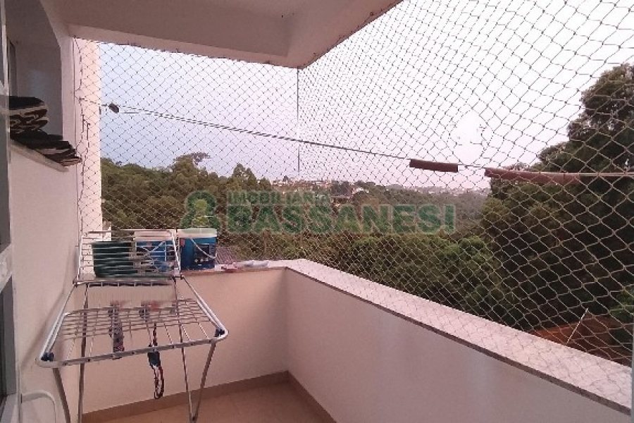 Casa Mobiliada com 450m², 3 dormitórios, 4 vagas, no bairro Charqueadas em Caxias do Sul para Alugar