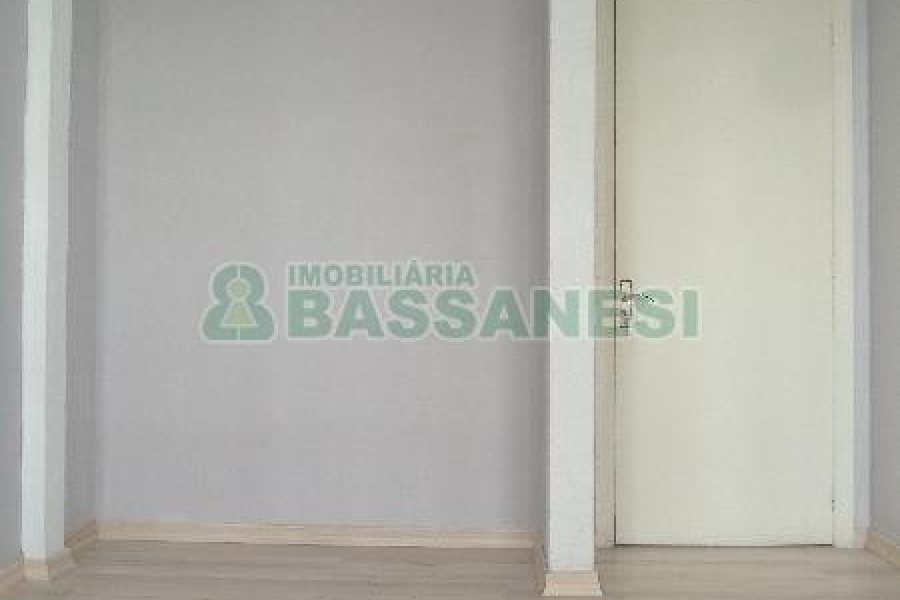 Sala com 261m², no bairro Centro em Caxias do Sul para Comprar