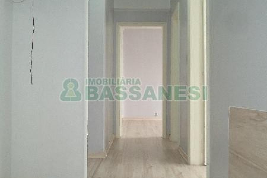 Sala com 261m², no bairro Centro em Caxias do Sul para Comprar
