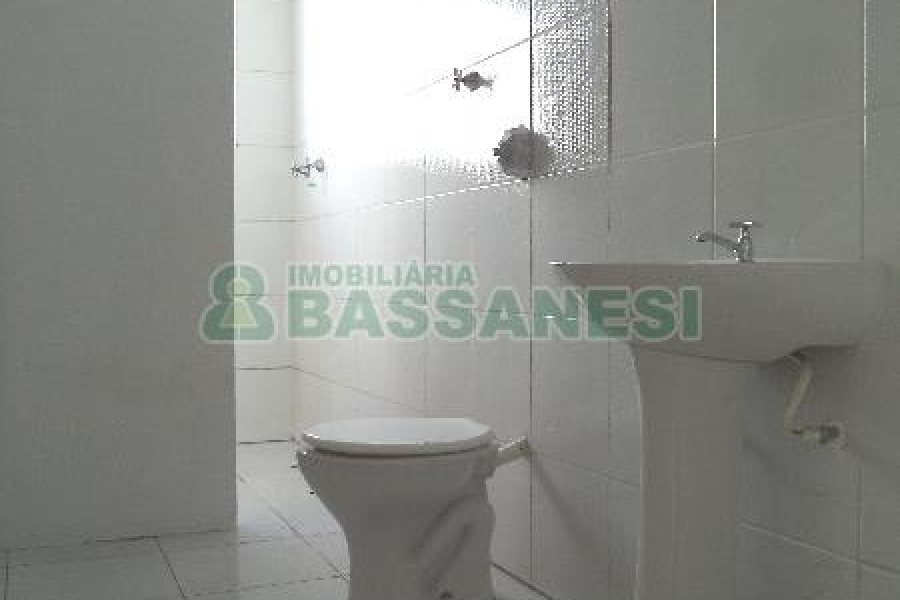 Sala com 261m², no bairro Centro em Caxias do Sul para Comprar