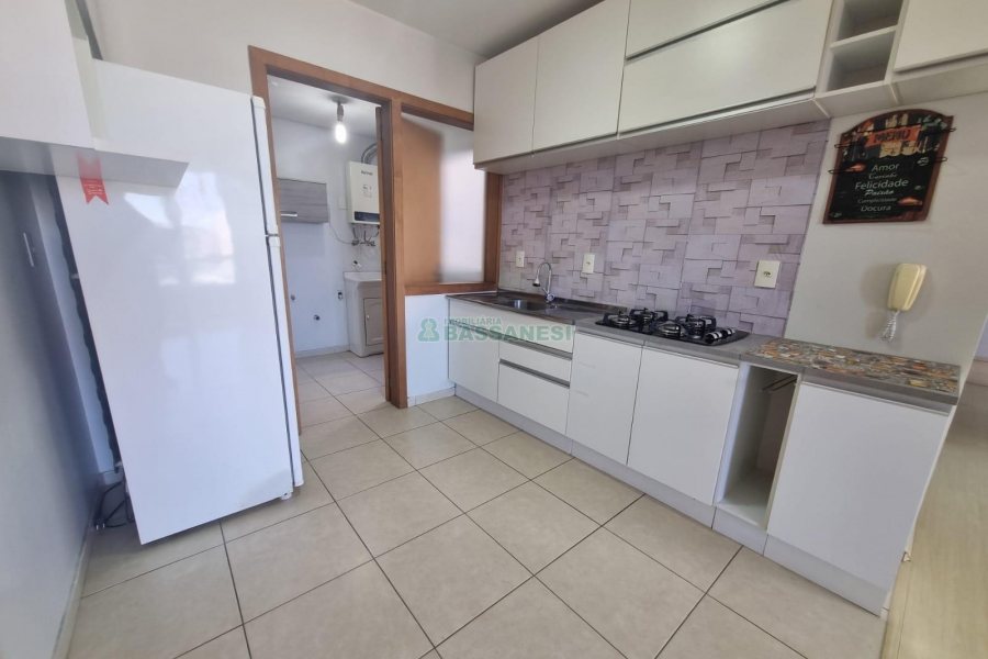 Apartamento com 74m², 2 dormitórios, 2 vagas, no bairro Santa Catarina em Caxias do Sul para Alugar