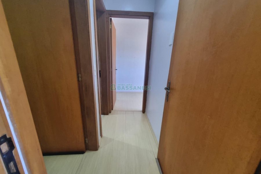 Apartamento com 74m², 2 dormitórios, 2 vagas, no bairro Santa Catarina em Caxias do Sul para Alugar