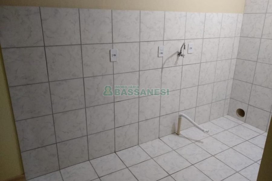 Apartamento com 60m², 2 dormitórios, 1 vaga, no bairro Nossa Senhora das Graças em Caxias do Sul para Alugar