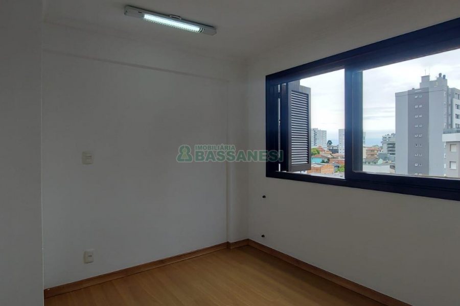 Apto Mobiliado com 250m², 3 dormitórios, 2 vagas, no bairro Panazzolo em Caxias do Sul para Alugar