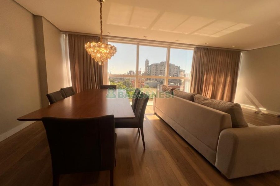 Apto Mobiliado com 178m², 3 dormitórios, 3 vagas, no bairro Centro em Caxias do Sul para Alugar