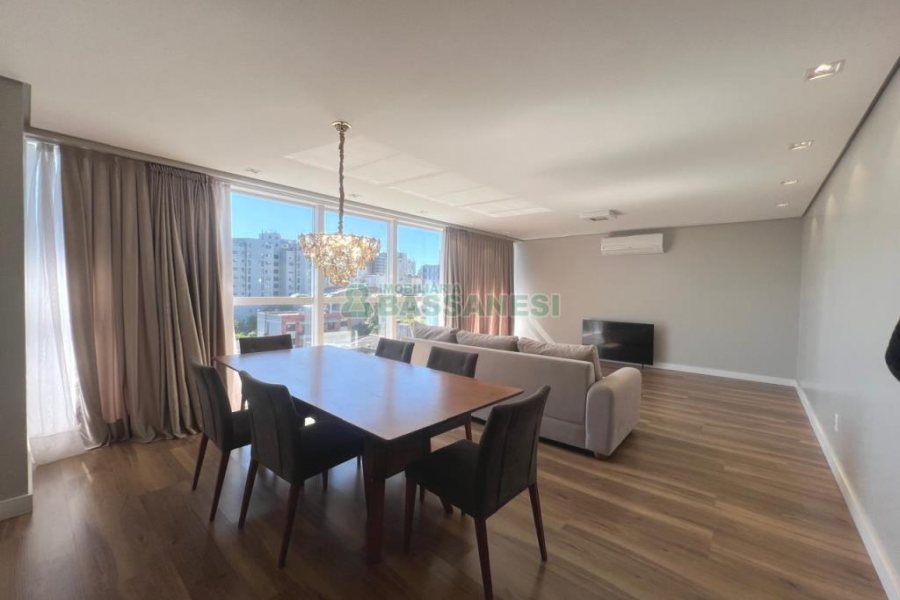 Apto Mobiliado com 178m², 3 dormitórios, 3 vagas, no bairro Centro em Caxias do Sul para Alugar