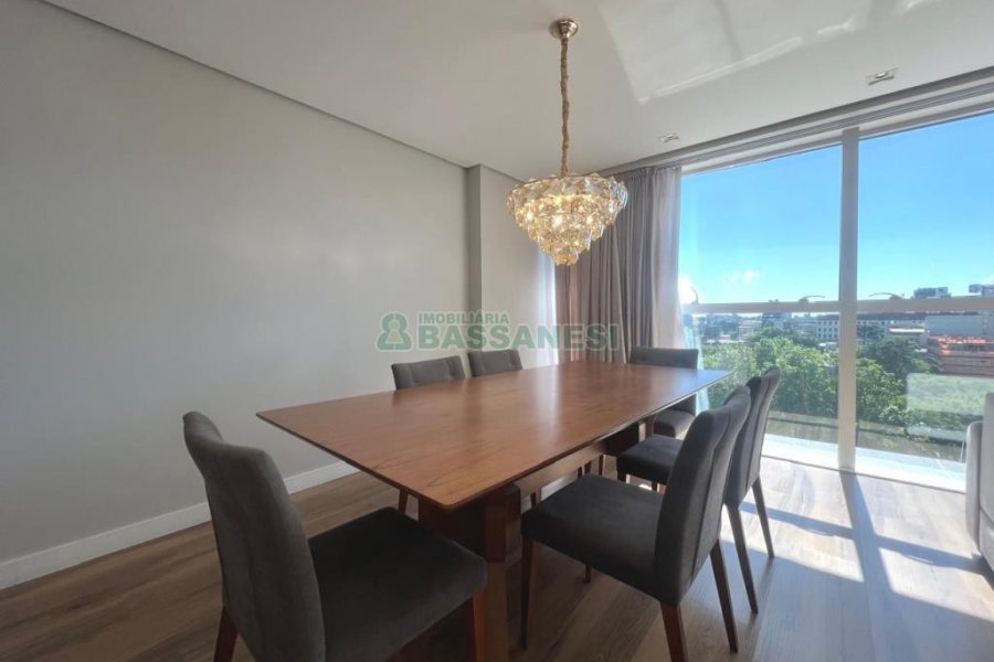 Apto Mobiliado com 178m², 3 dormitórios, 3 vagas, no bairro Centro em Caxias do Sul para Alugar