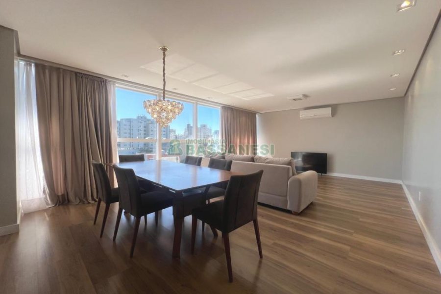 Apto Mobiliado com 178m², 3 dormitórios, 3 vagas, no bairro Centro em Caxias do Sul para Alugar