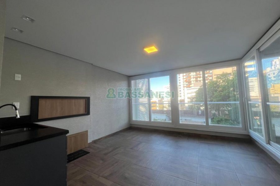 Apto Mobiliado com 178m², 3 dormitórios, 3 vagas, no bairro Centro em Caxias do Sul para Alugar