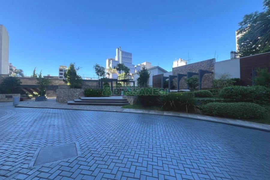 Apto Mobiliado com 178m², 3 dormitórios, 3 vagas, no bairro Centro em Caxias do Sul para Alugar