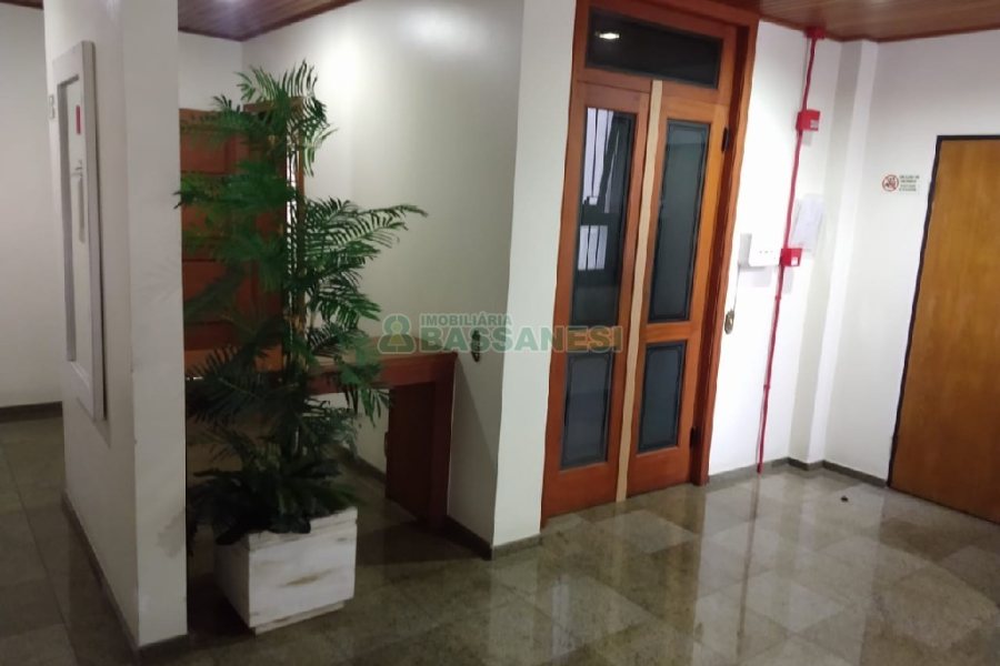 Apartamento com 228m², 4 dormitórios, 2 vagas, no bairro Centro em Caxias do Sul para Comprar