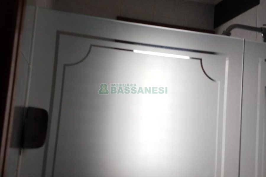 Apartamento com 228m², 4 dormitórios, 2 vagas, no bairro Centro em Caxias do Sul para Comprar