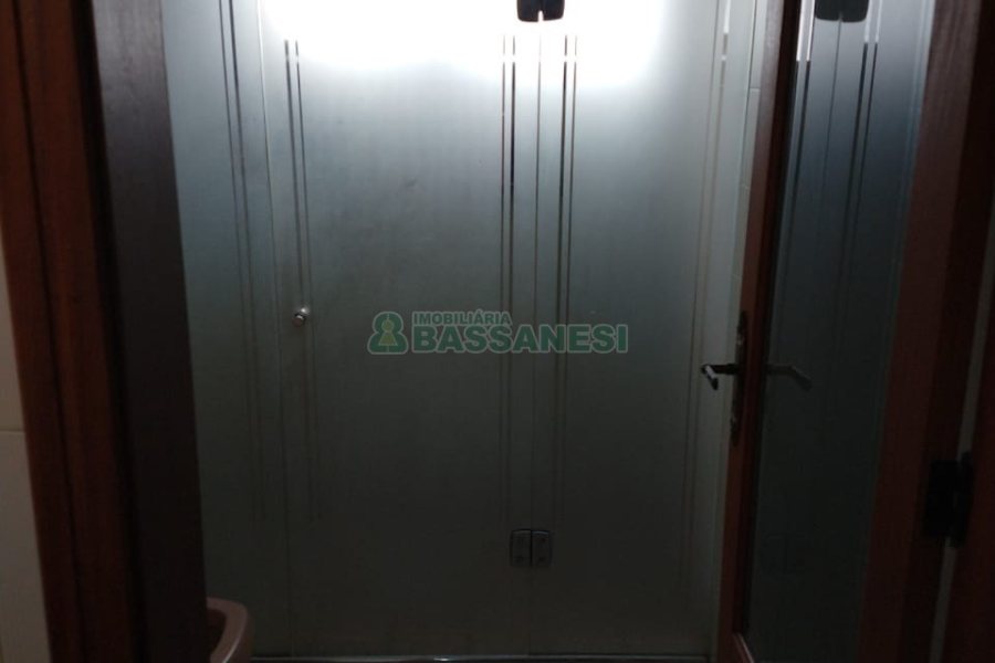 Apartamento com 228m², 4 dormitórios, 2 vagas, no bairro Centro em Caxias do Sul para Comprar