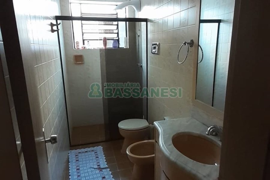Apartamento com 101m², 3 dormitórios, 1 vaga, no bairro São Pelegrino em Caxias do Sul para Comprar