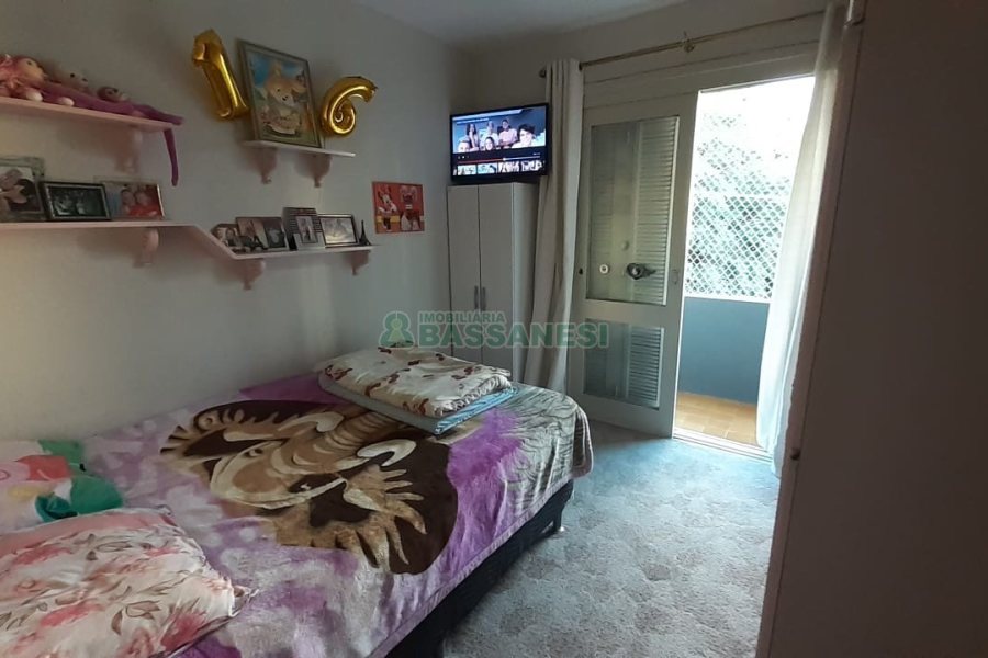 Apartamento com 101m², 3 dormitórios, 1 vaga, no bairro São Pelegrino em Caxias do Sul para Comprar