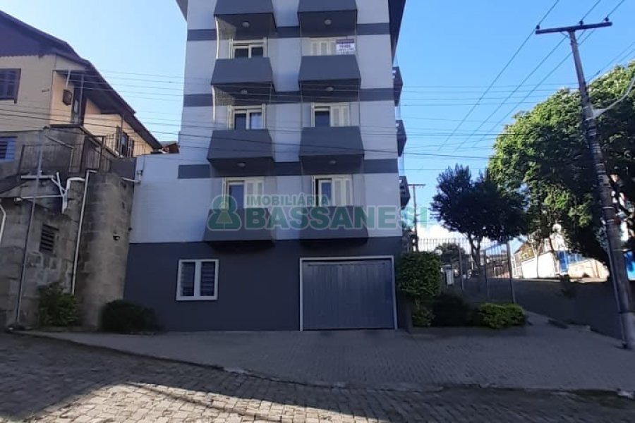 Apartamento com 101m², 3 dormitórios, 1 vaga, no bairro São Pelegrino em Caxias do Sul para Comprar