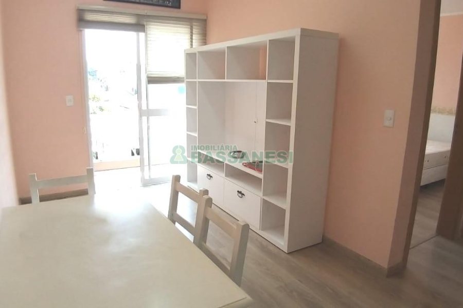 Apartamento com 50m², 2 dormitórios, 1 vaga, no bairro De Lazzer em Caxias do Sul para Comprar