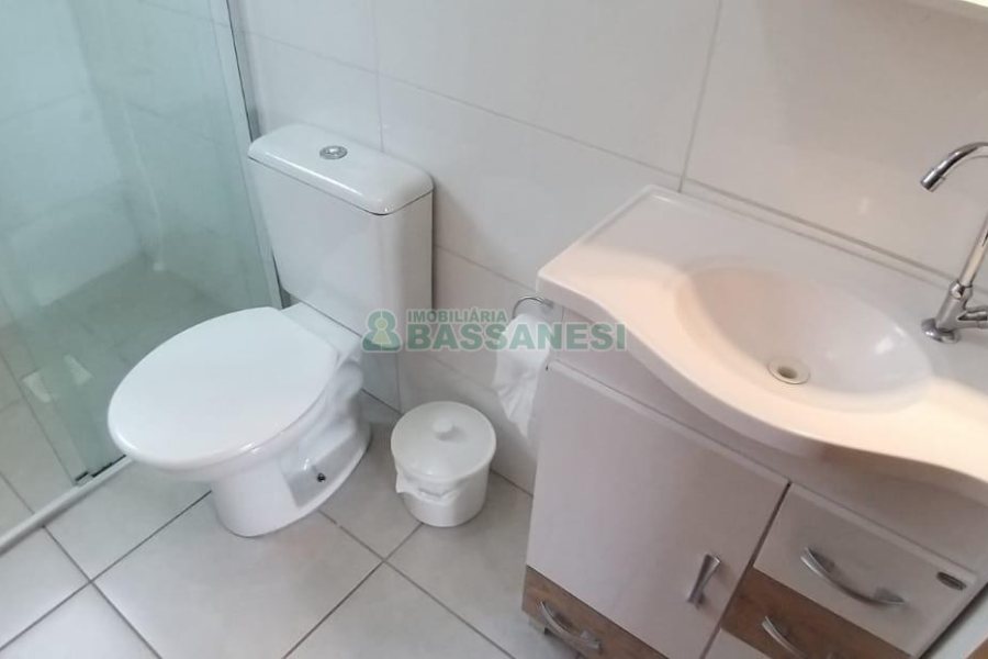 Apartamento com 50m², 2 dormitórios, 1 vaga, no bairro De Lazzer em Caxias do Sul para Comprar