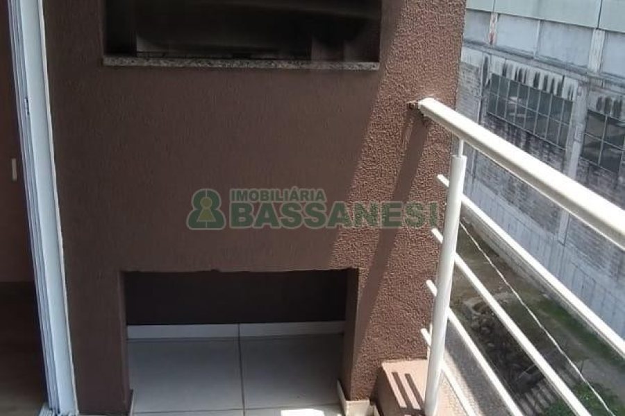 Apartamento com 50m², 2 dormitórios, 1 vaga, no bairro De Lazzer em Caxias do Sul para Comprar