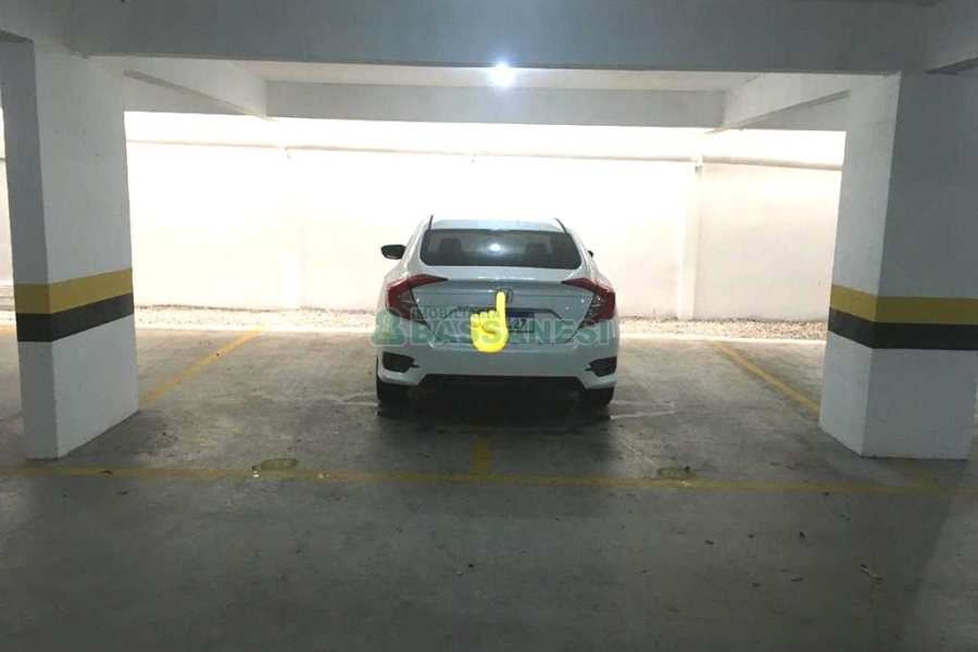 Apartamento com 69m², 2 dormitórios, 2 vagas, no bairro Lourdes em Caxias do Sul para Comprar