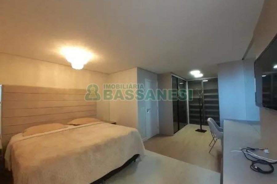Apto Mobiliado com 167m², 3 dormitórios, 3 vagas, no bairro Universitário em Caxias do Sul para Comprar