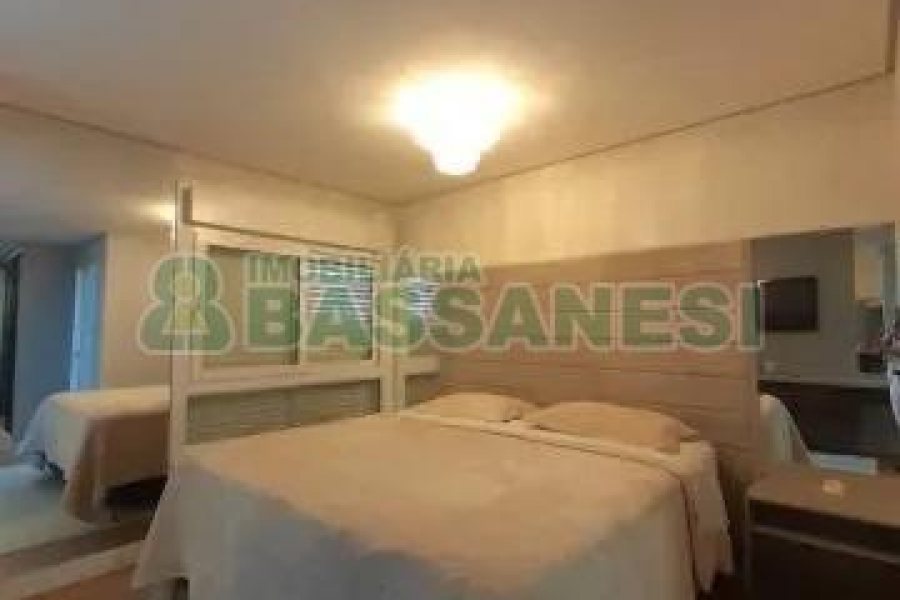Apto Mobiliado com 167m², 3 dormitórios, 3 vagas, no bairro Universitário em Caxias do Sul para Comprar