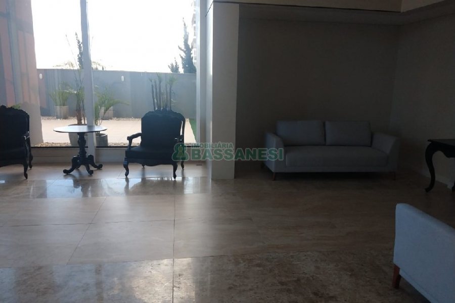 Apto Mobiliado com 167m², 3 dormitórios, 3 vagas, no bairro Universitário em Caxias do Sul para Comprar