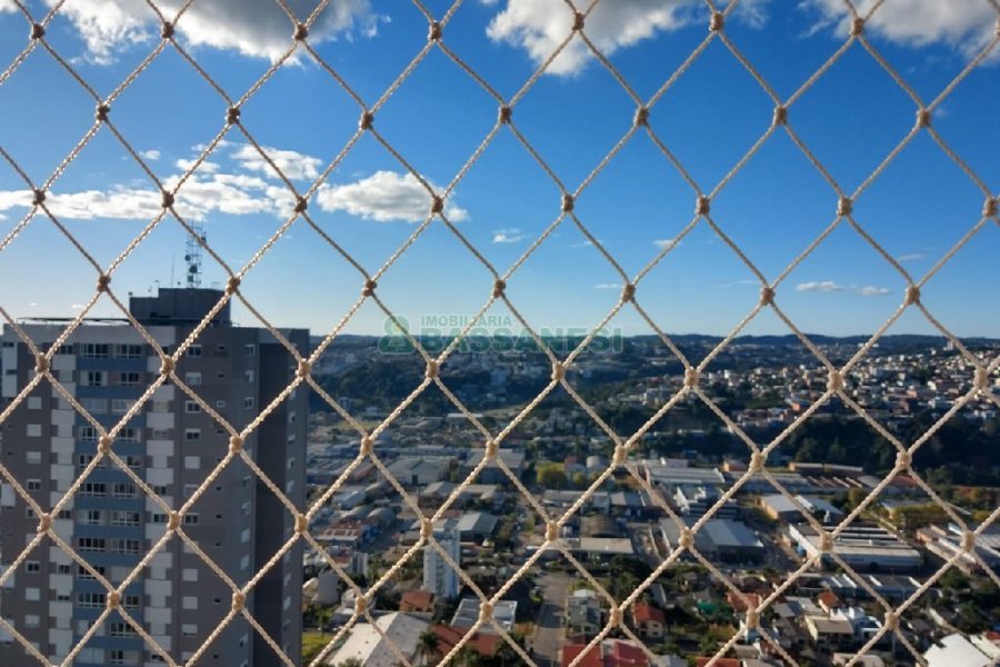 Apto Mobiliado com 167m², 3 dormitórios, 3 vagas, no bairro Universitário em Caxias do Sul para Comprar