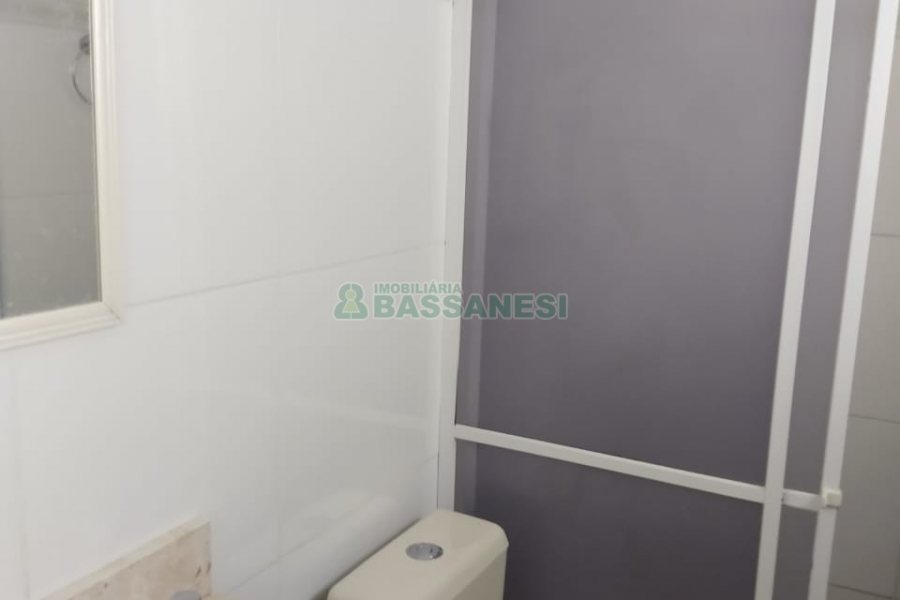 Casa com 209m², 4 dormitórios, 3 vagas, no bairro Marechal Floriano em Caxias do Sul para Comprar