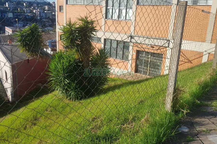 Loja com 512m², no bairro Planalto em Caxias do Sul para Comprar