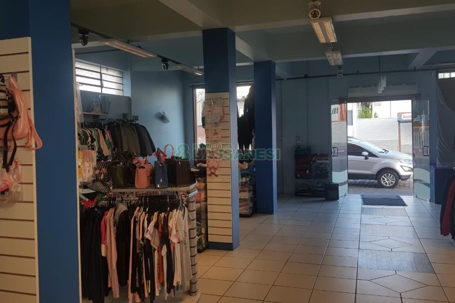 Loja com 512m², no bairro Planalto em Caxias do Sul para Comprar
