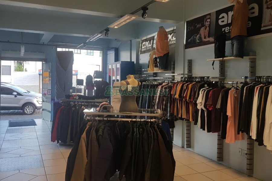 Loja com 512m², no bairro Planalto em Caxias do Sul para Comprar