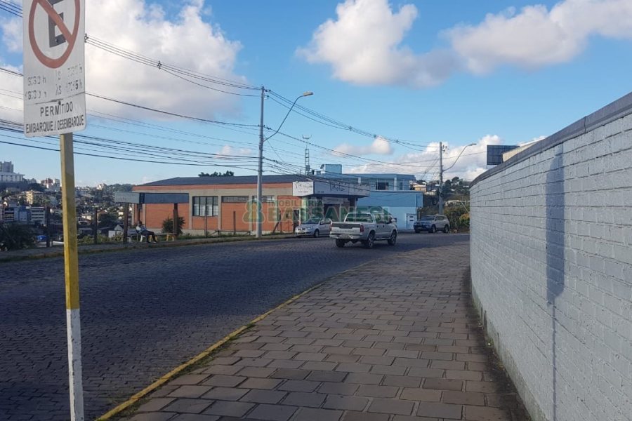Loja com 512m², no bairro Planalto em Caxias do Sul para Comprar