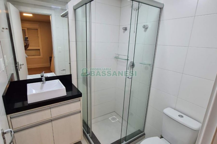 Apto Mobiliado com 38m², 1 dormitório, 1 vaga, no bairro Villagio Iguatemi em Caxias do Sul para Alugar ou Comprar