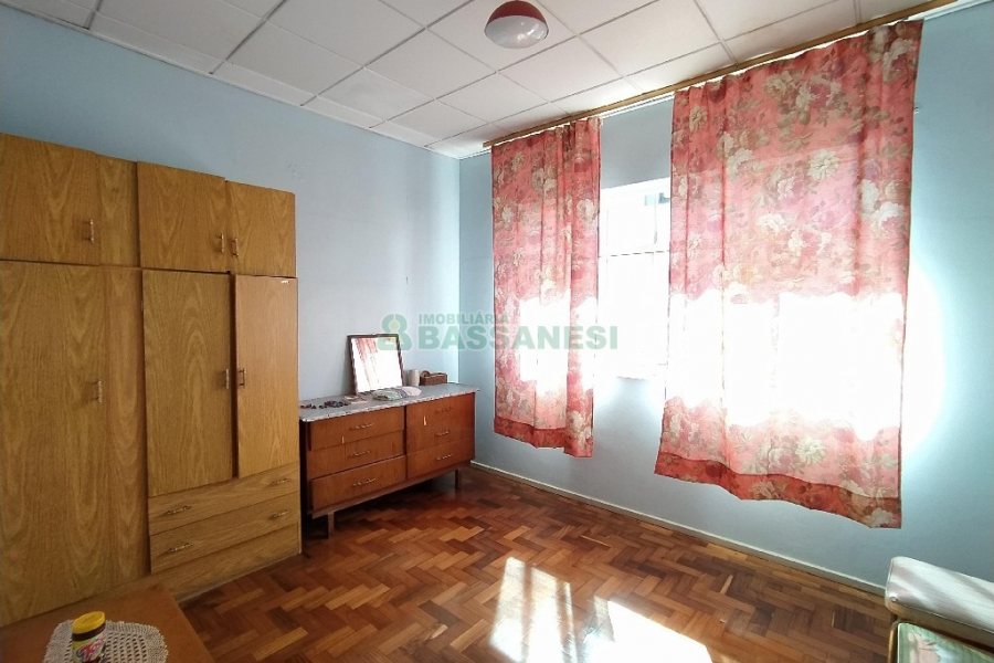 Casa com 92m², 3 dormitórios, no bairro Rio Branco em Caxias do Sul para Alugar