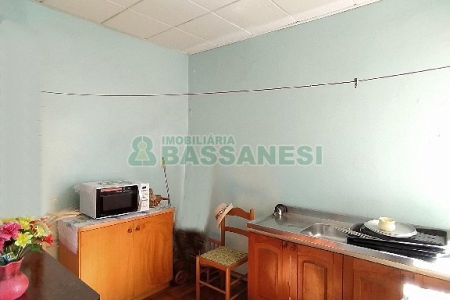 Casa com 92m², 3 dormitórios, no bairro Rio Branco em Caxias do Sul para Alugar
