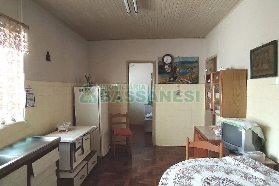 Casa com 92m², 3 dormitórios, no bairro Rio Branco em Caxias do Sul para Alugar