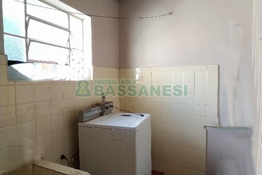 Casa com 92m², 3 dormitórios, no bairro Rio Branco em Caxias do Sul para Alugar