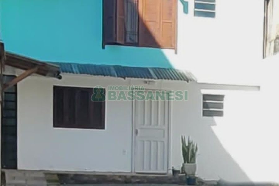 Casa Comercial com 190m², 3 dormitórios, no bairro Lourdes em Caxias do Sul para Alugar